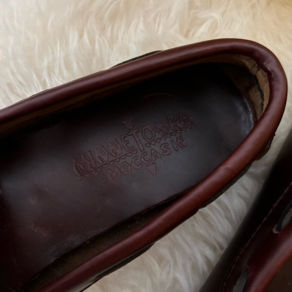 NEW Minnetonka Leather Driving Moccasins - Picture 2 of 5